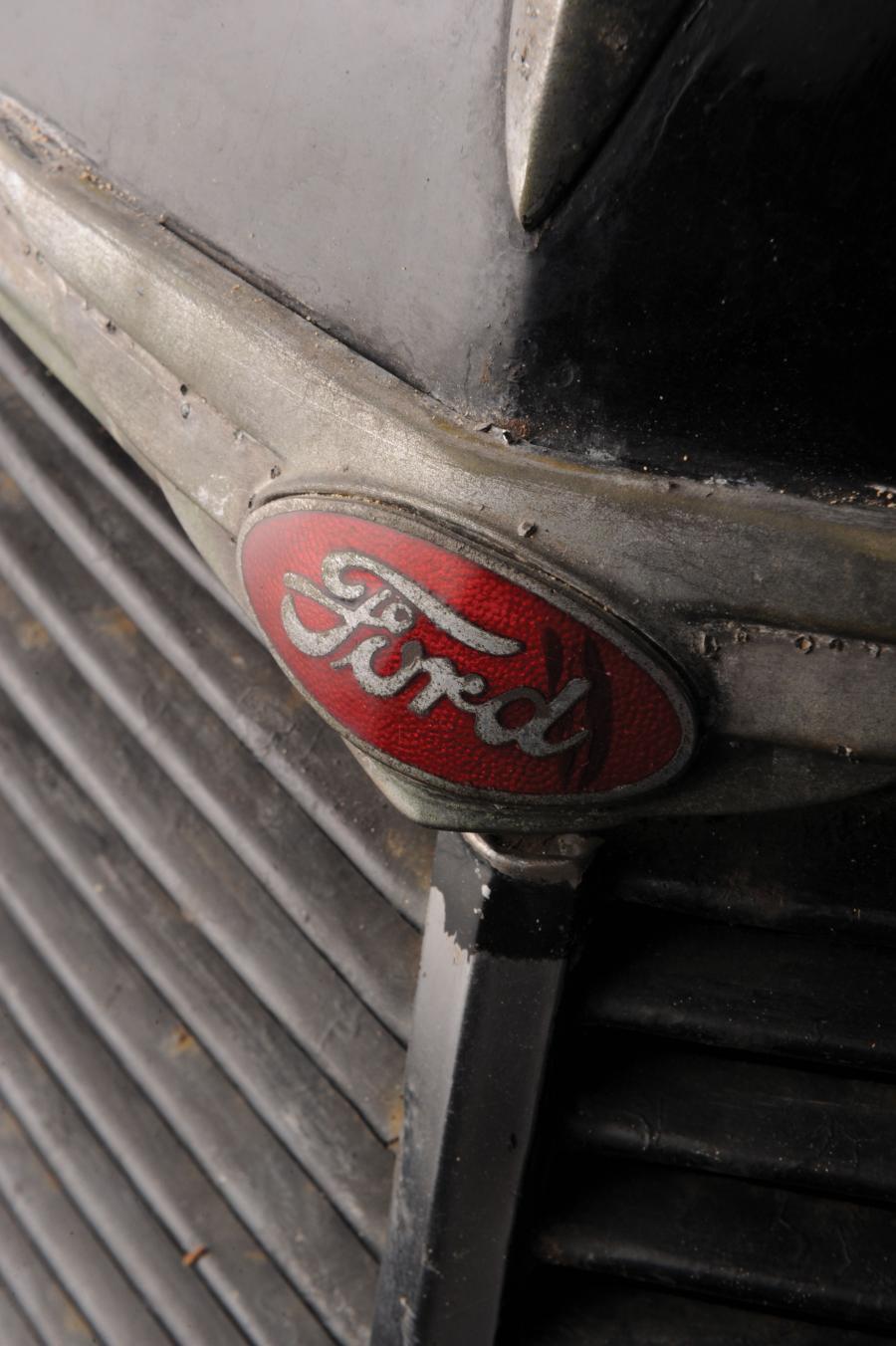 Ford E93A Prefect Saloon 1937 года  (фото 2 из 5)